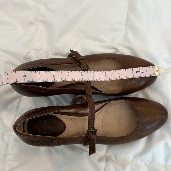 Size 10 Frye Lois Mary Jayne round toe pump. - Picture 11 of 12